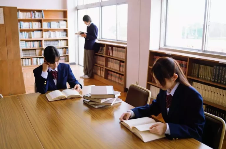 Apa Sih Bedanya Quiet dan Quite dalam Bahasa Inggris - Kampung Inggris
