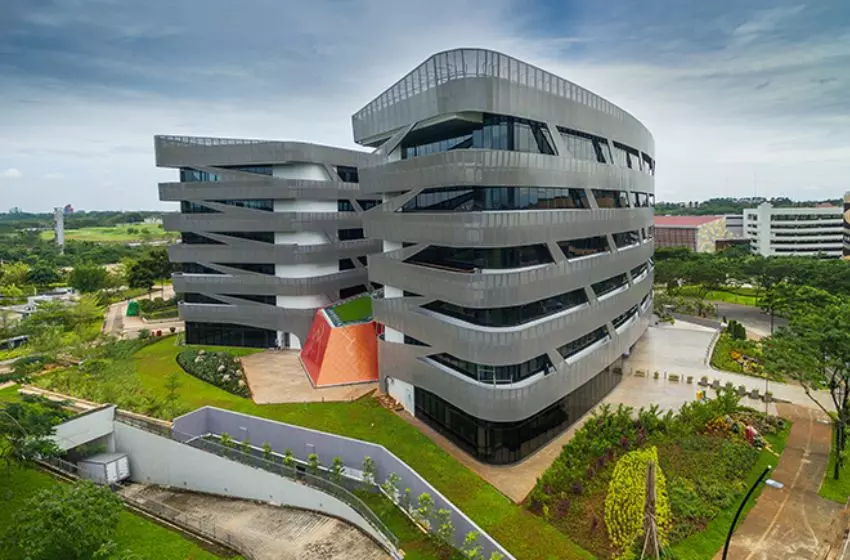 Beasiswa Universitas Monash Syarat, Cakupan, dan Cara Daftarnya yang Wajib Kamu Tahu - Kampung Inggris