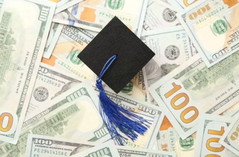 Ini Dia 10 Beasiswa S1 Luar Negeri Fully Funded Terfavorit yang Paling Banyak Diburu - Kampung Inggris