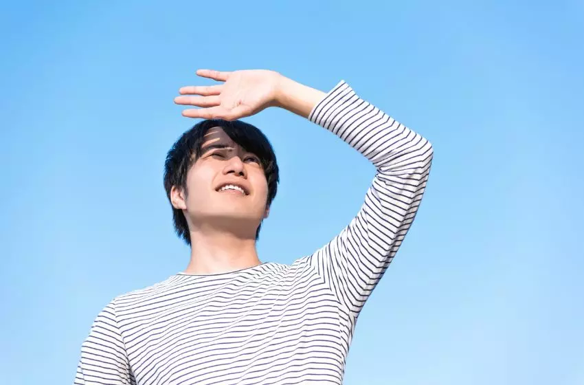 Apa Sih Bahasa Inggrisnya Silau? Ini Arti dan Contoh Kalimatnya - Kampung Inggris